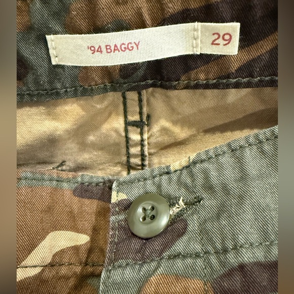 Levi’s ‘94 Baggy Cargo Pants Camo Print Size 29 Y2K - Picture 12 of 14